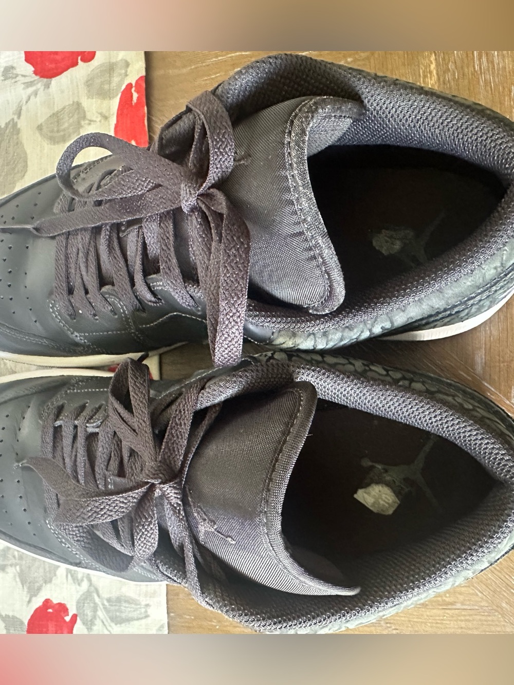Jordan Low-Top Sneakers in Dark Gray and White - Picture 8 of 9